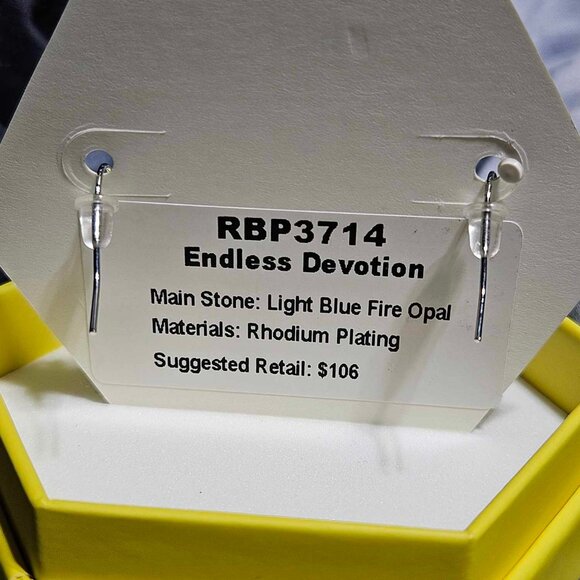 3714 / Endless Devotion - Light Blue Fire Opal !!! - Picture 2 of 2